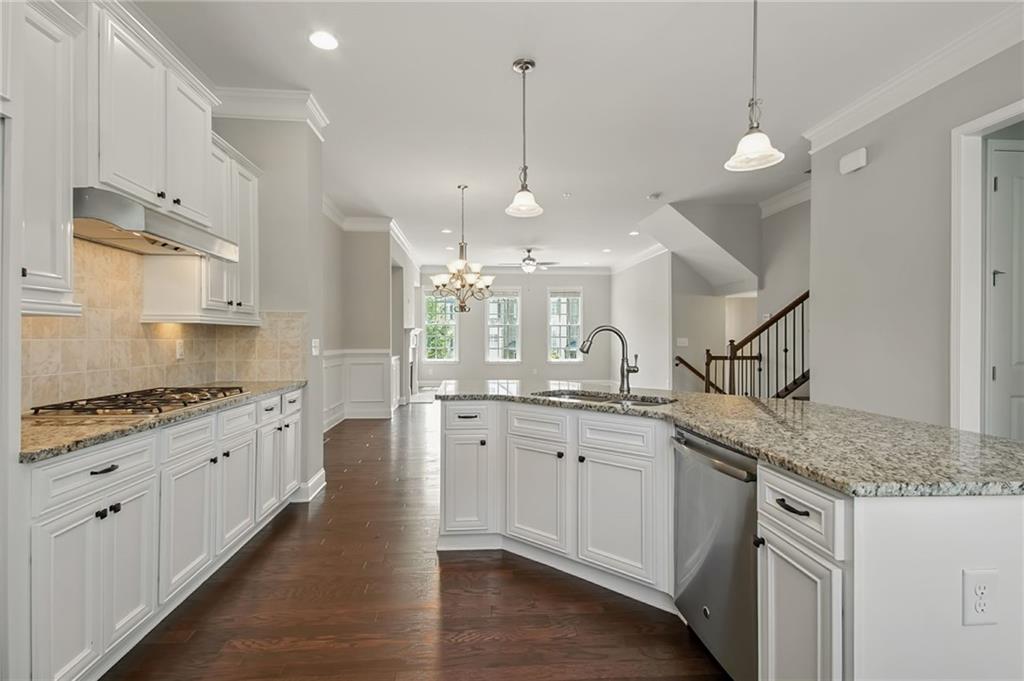 535 Rose Garden Lane