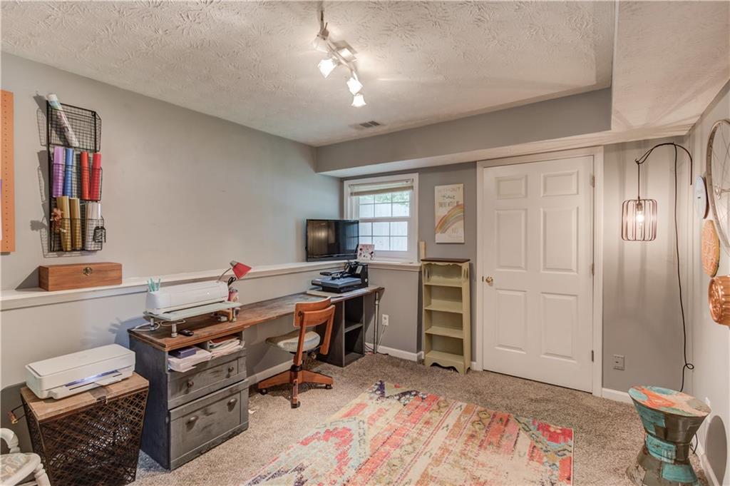 1925 Hampton Creek Lane