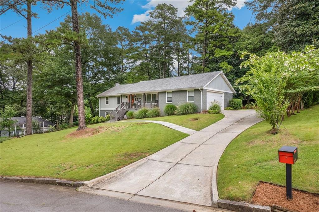 3275 Leslie Court NE