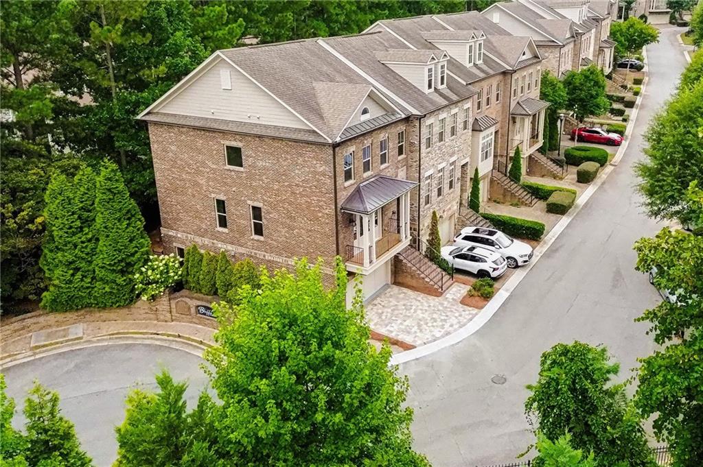 845 Canterbury Overlook NE