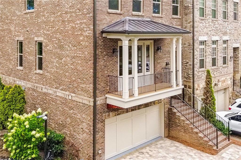 845 Canterbury Overlook NE