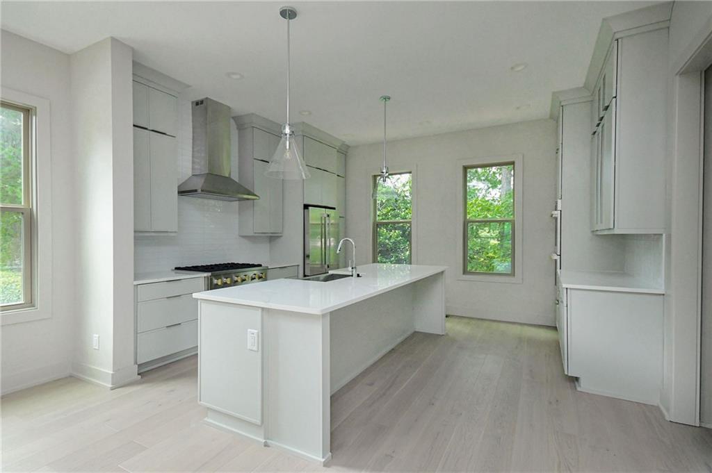 845 Canterbury Overlook NE