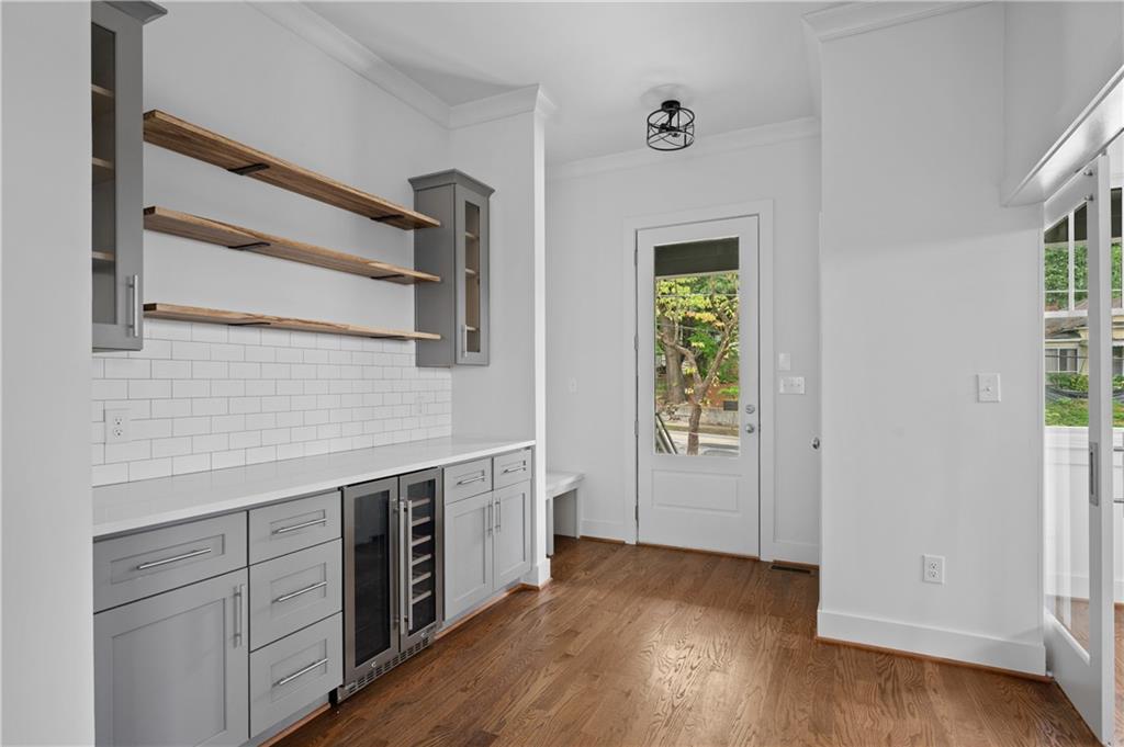 965 Boulevard SE Unit A