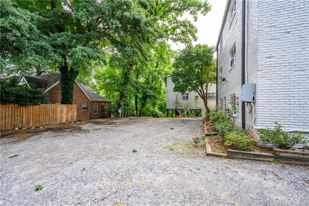 880 Saint Charles Avenue NE Unit 7