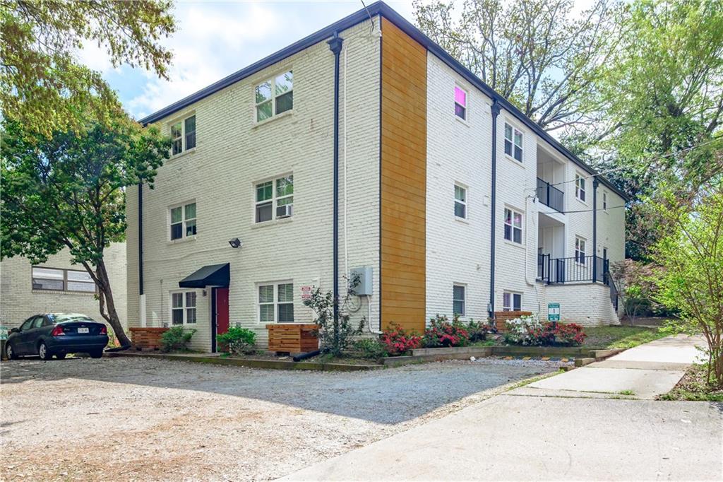 880 Saint Charles Avenue NE Unit 7