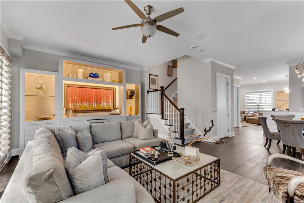 18 Peachtree Avenue NE Unit 4