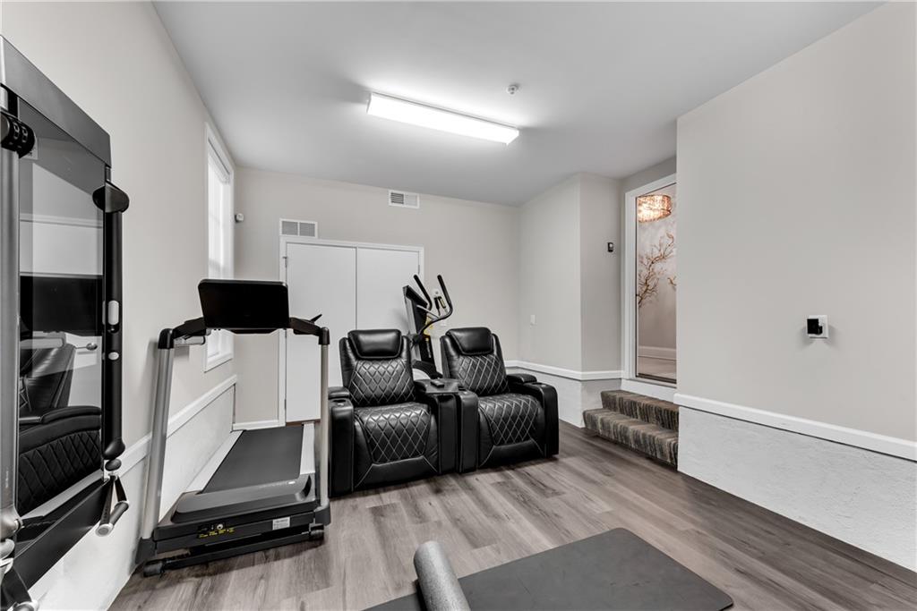 18 Peachtree Avenue NE Unit 4