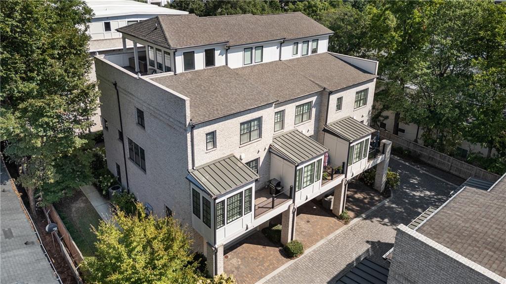 18 Peachtree Avenue NE Unit 4