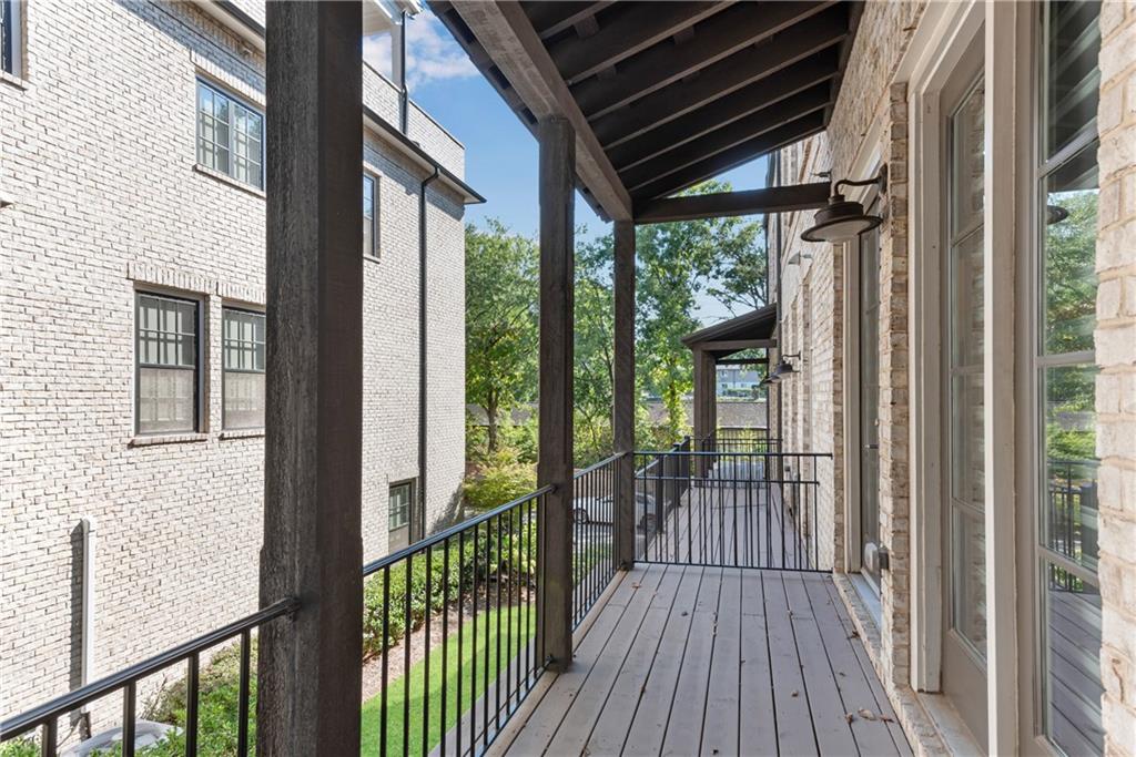 18 Peachtree Avenue NE Unit 4
