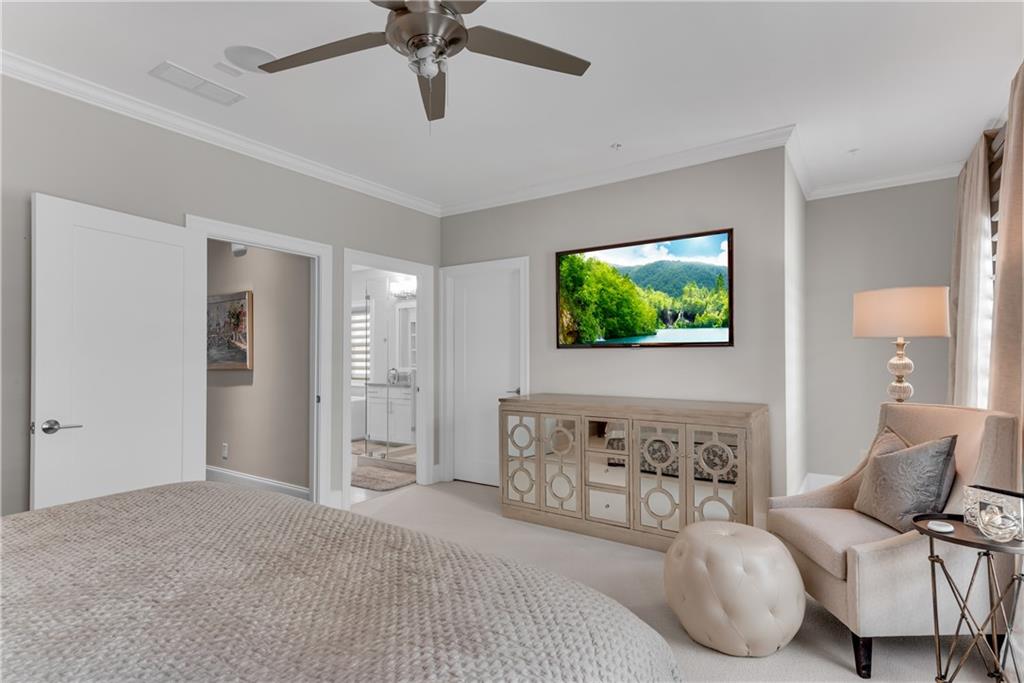 18 Peachtree Avenue NE Unit 4