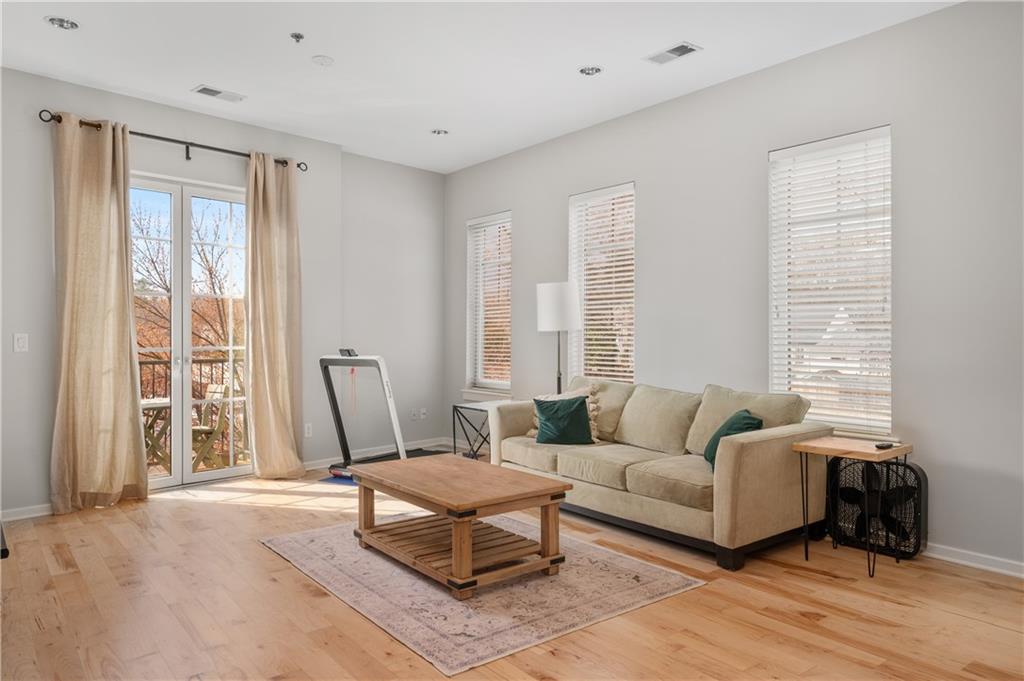 1430 Dresden Drive NE Unit 215