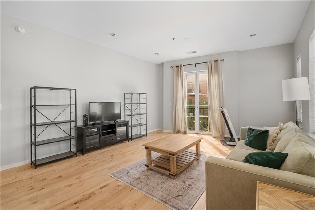 1430 Dresden Drive NE Unit 215