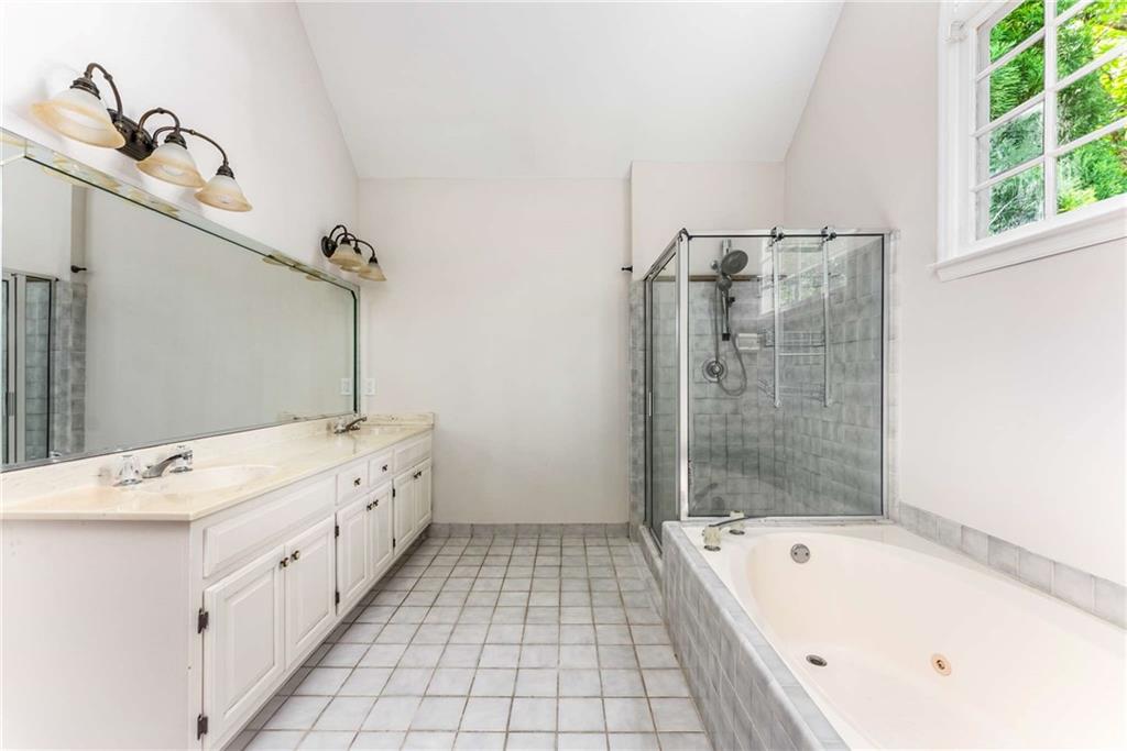 3010 Eglantine Court