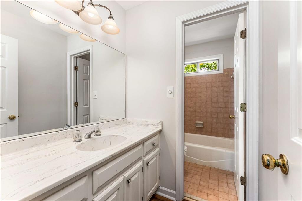 3010 Eglantine Court