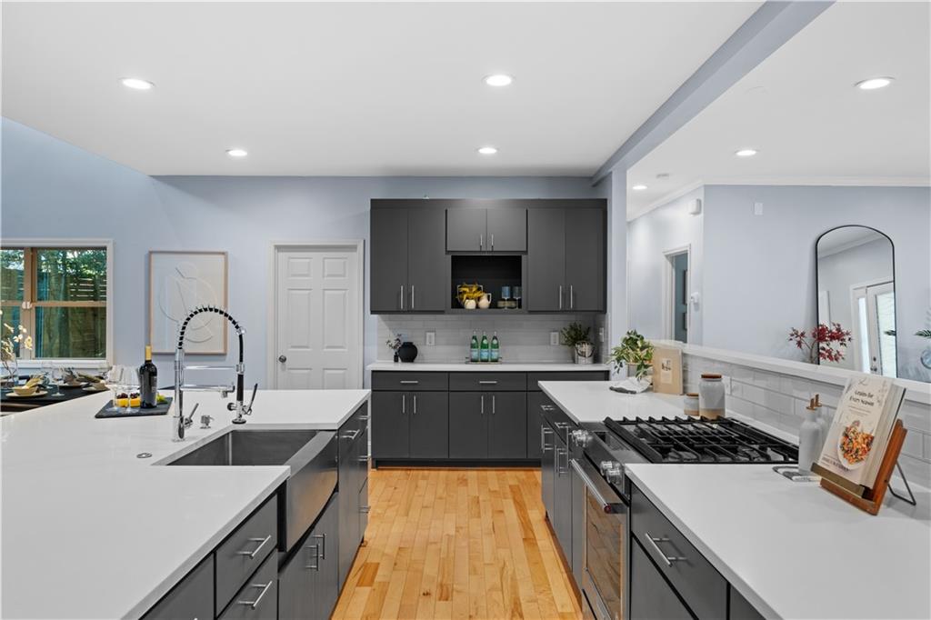 1146 Ponce De Leon Avenue NE
