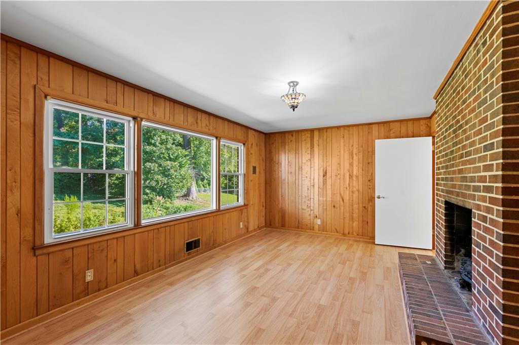 3804 Briarcliff Road NE