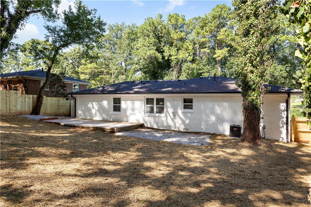 2228 Glendale Drive