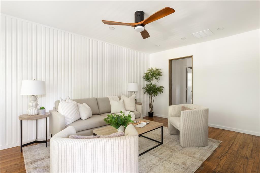 2228 Glendale Drive