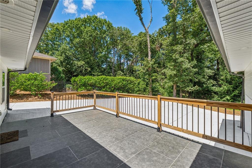 1365 Oakhaven Drive
