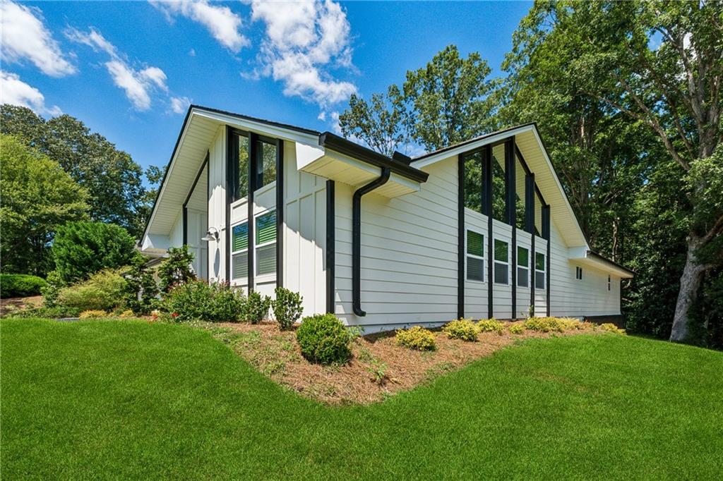 1365 Oakhaven Drive