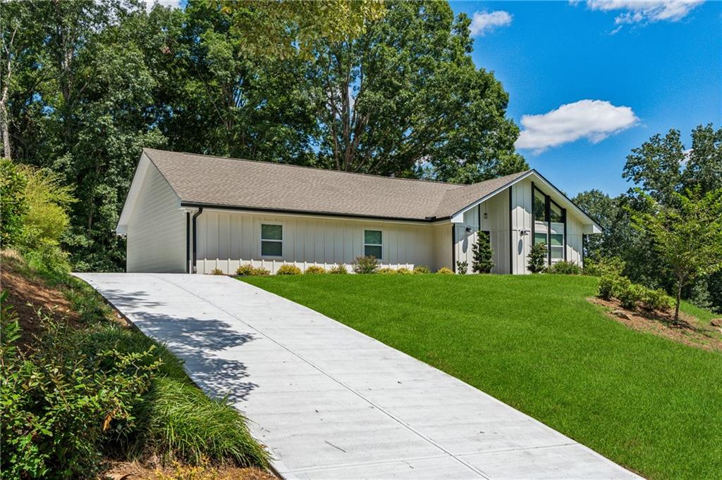 1365 Oakhaven Drive