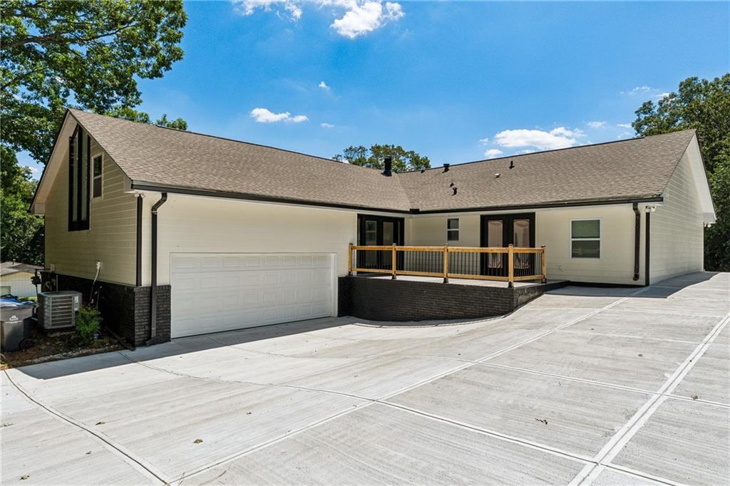 1365 Oakhaven Drive