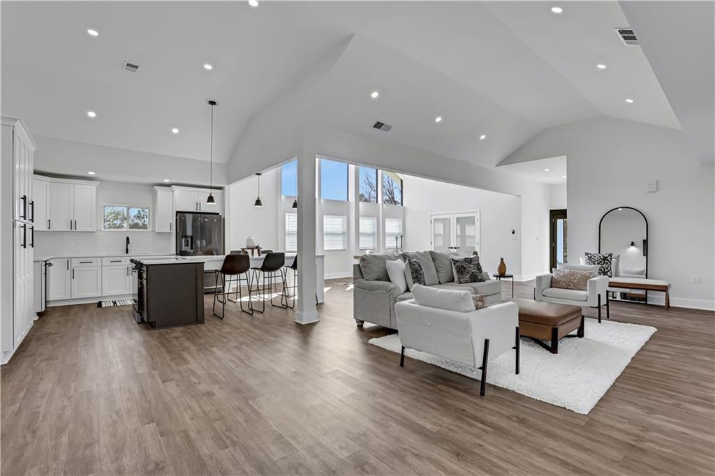 1365 Oakhaven Drive