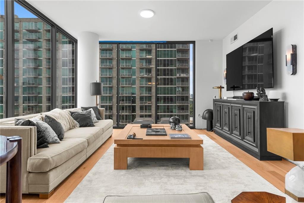 270 17th Street NW Unit 2012