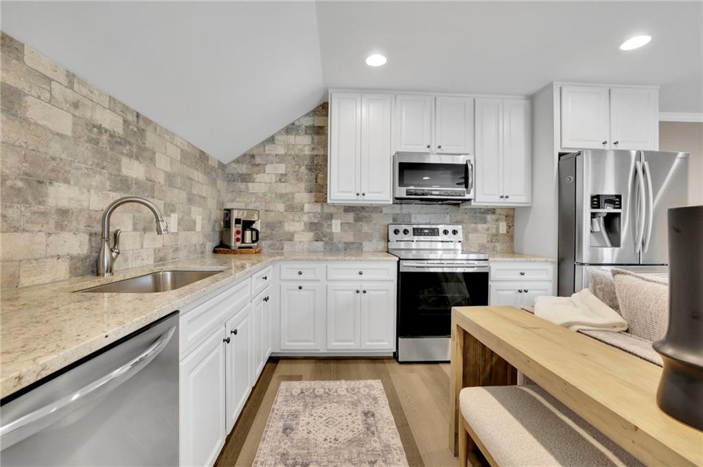 1720 Stillwater Court