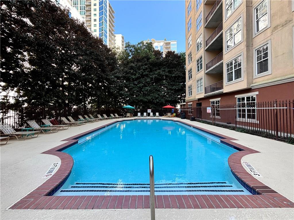 1101 Juniper Street NE Unit 808