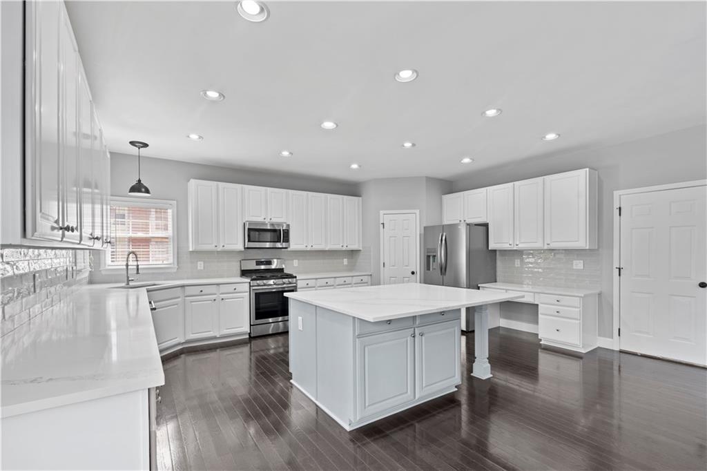 141 Ennisbrook Drive SE