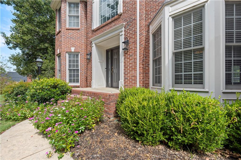 141 Ennisbrook Drive SE