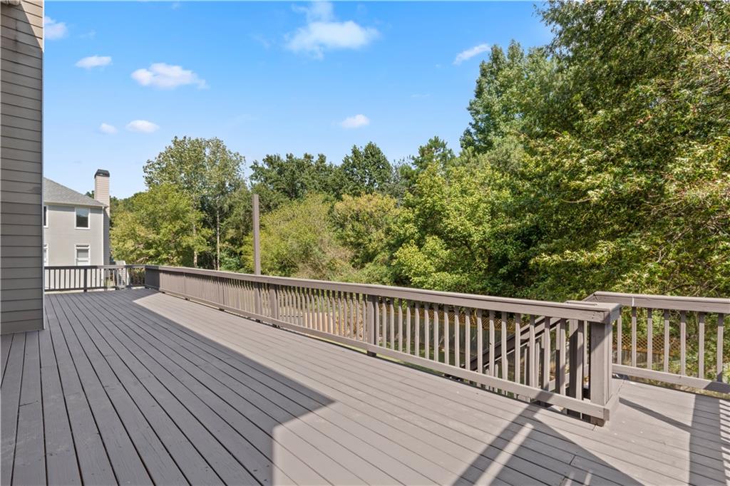 141 Ennisbrook Drive SE