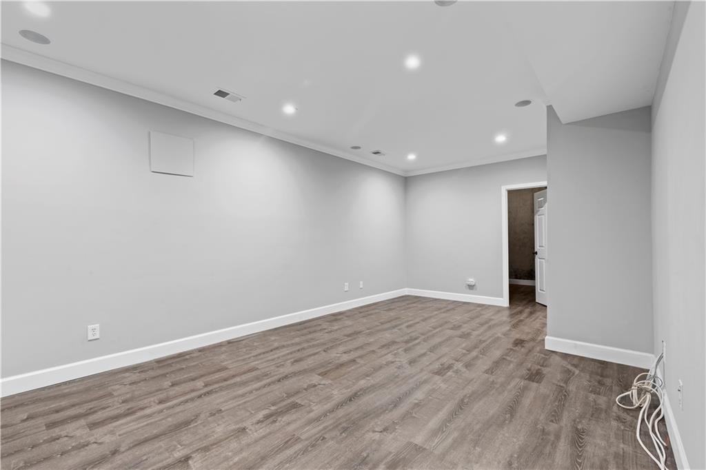 141 Ennisbrook Drive SE