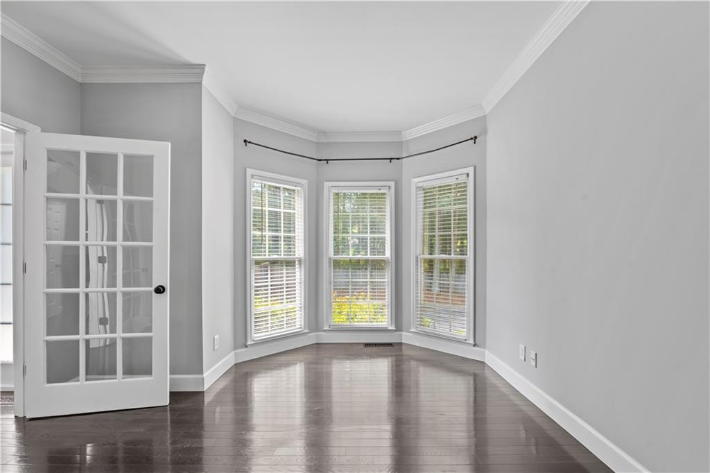 141 Ennisbrook Drive SE