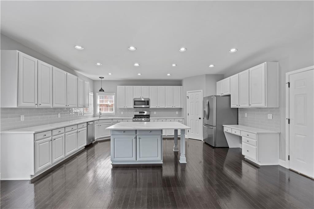 141 Ennisbrook Drive SE
