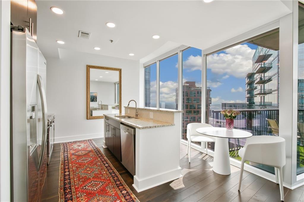 1080 Peachtree Street NE Unit 2907