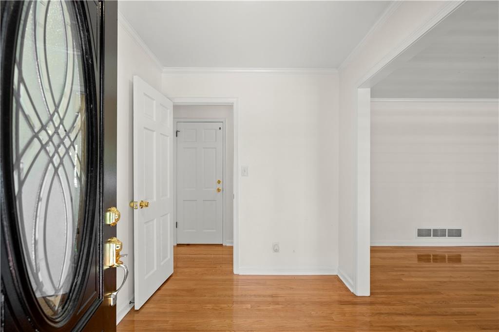 840 Hickory Drive SW