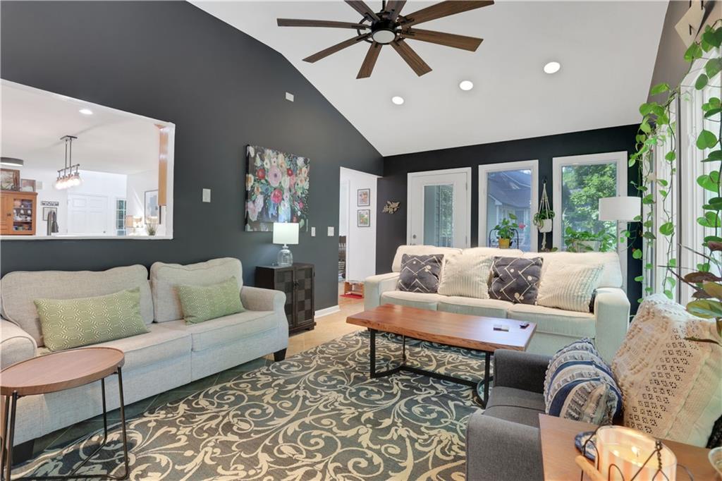 1307 Cobblestone Lane