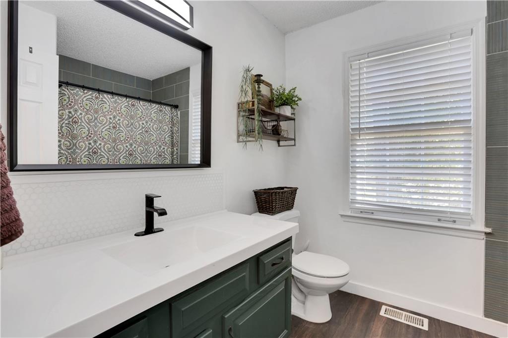 1307 Cobblestone Lane