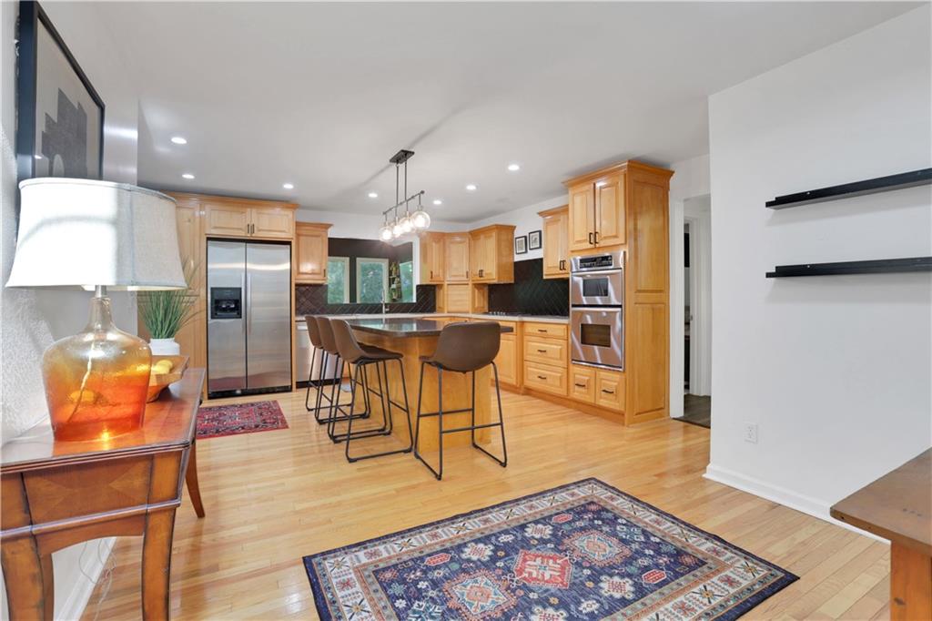 1307 Cobblestone Lane