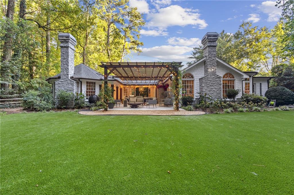 1905 Gainsborough Drive