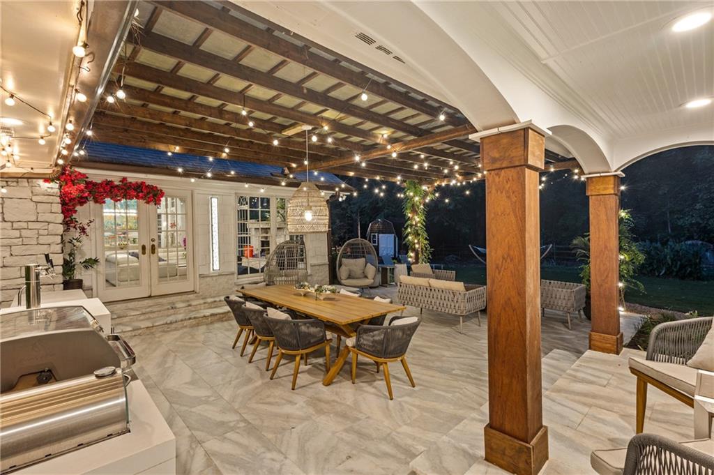 1905 Gainsborough Drive