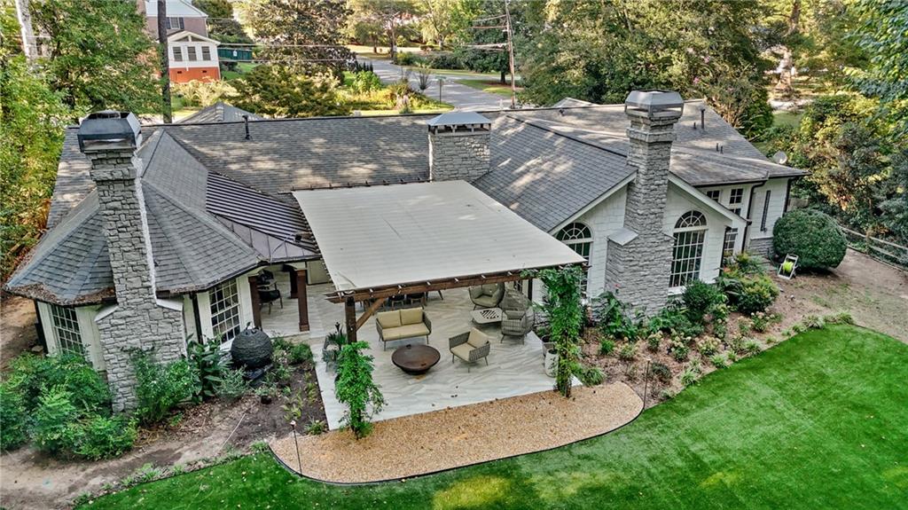 1905 Gainsborough Drive