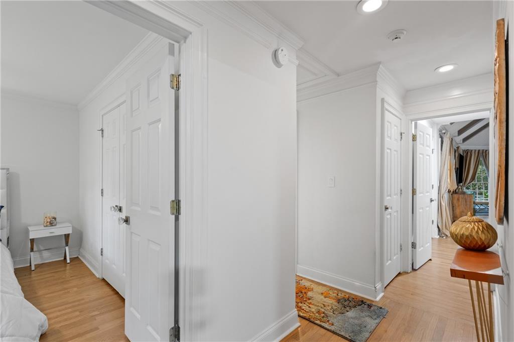 1905 Gainsborough Drive