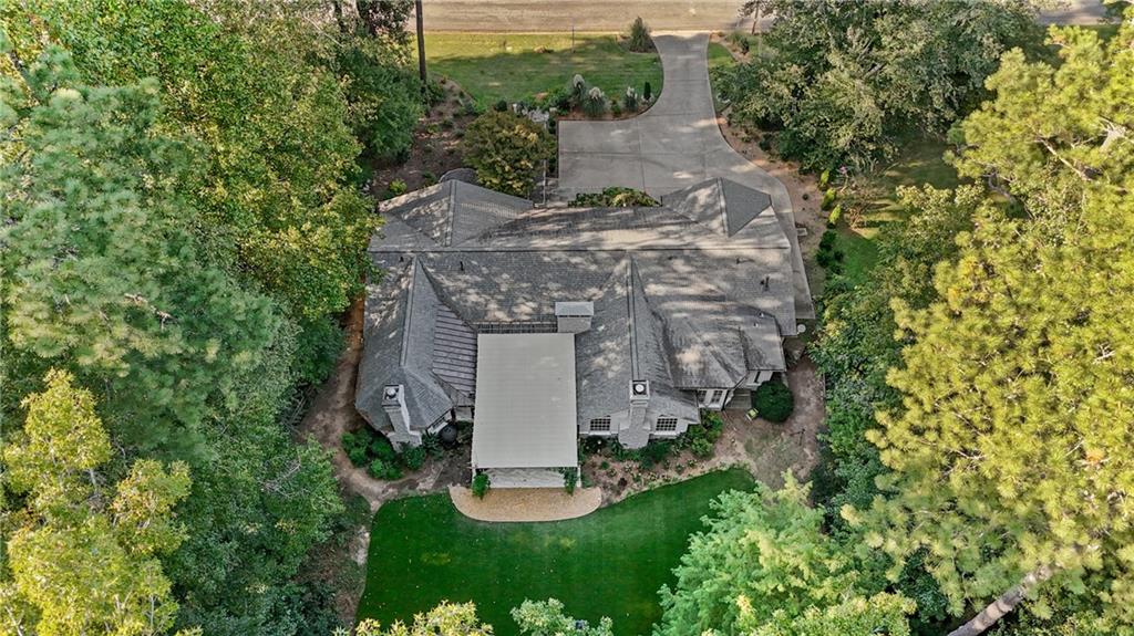 1905 Gainsborough Drive