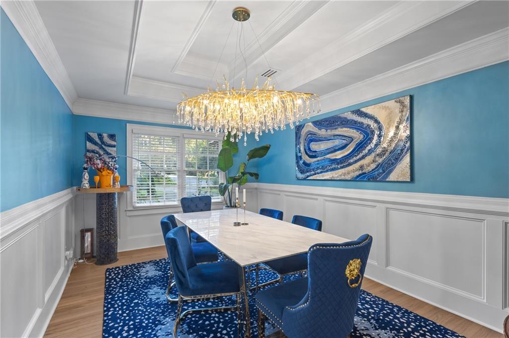 1905 Gainsborough Drive