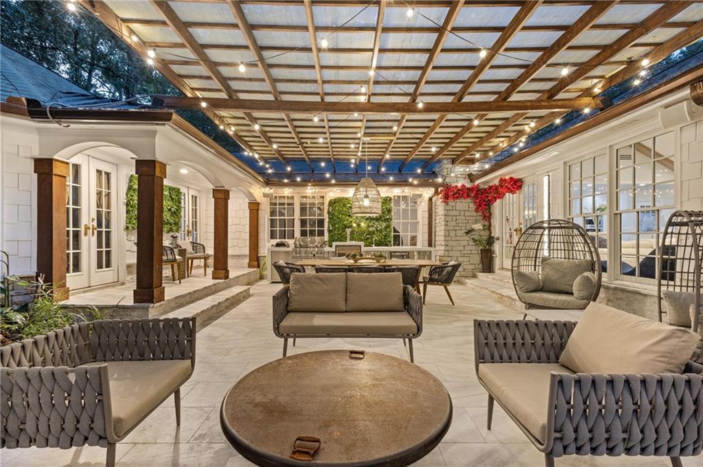 1905 Gainsborough Drive