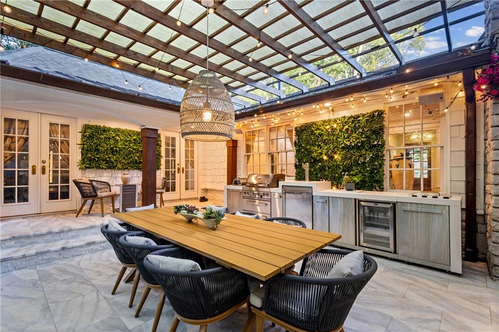 1905 Gainsborough Drive