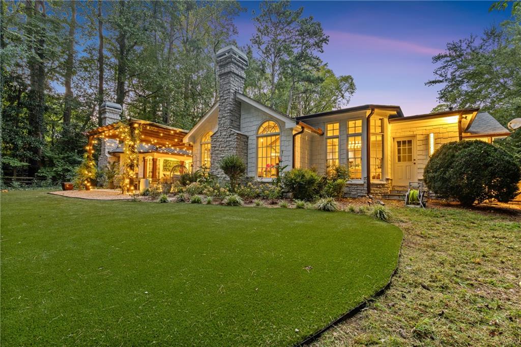 1905 Gainsborough Drive